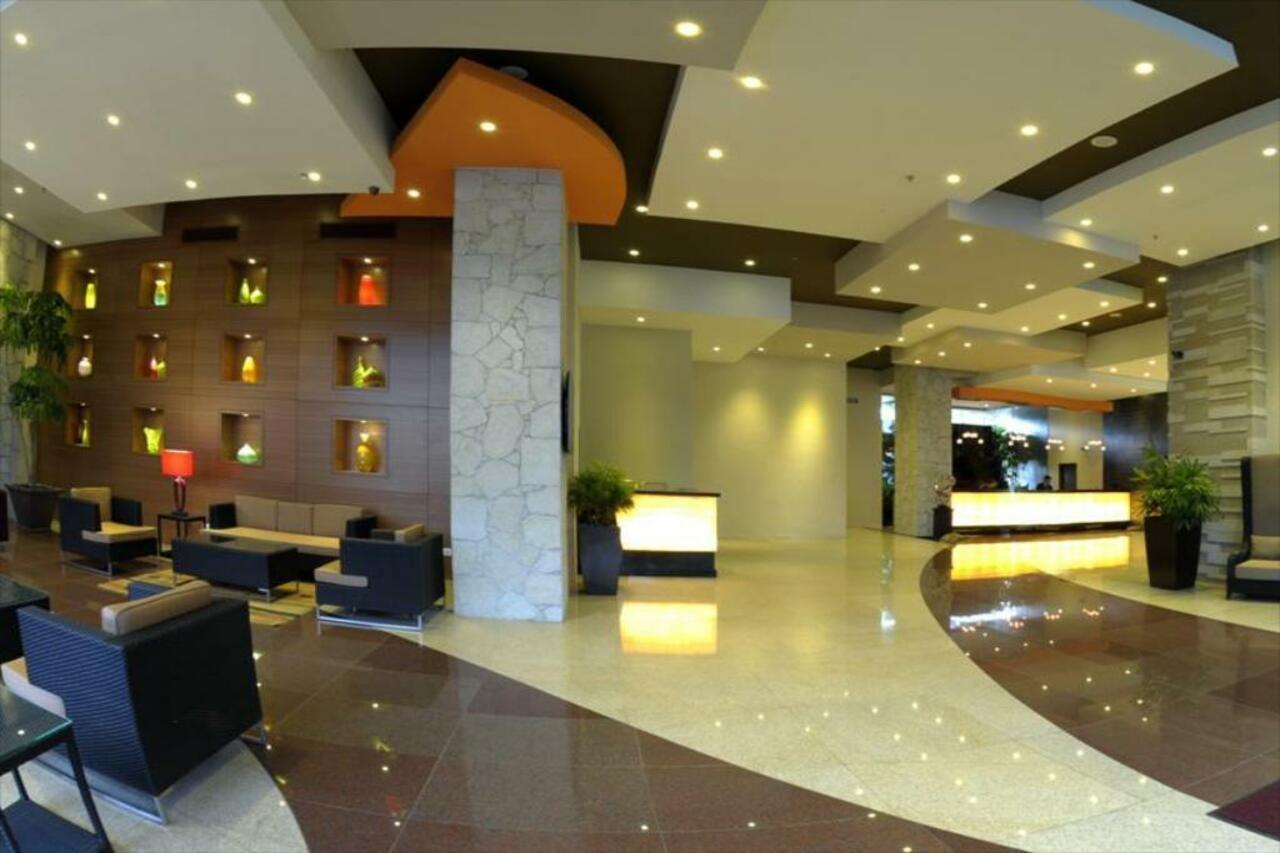 Hock Lee Hotel & Residences Κουτσίνγκ Εξωτερικό φωτογραφία