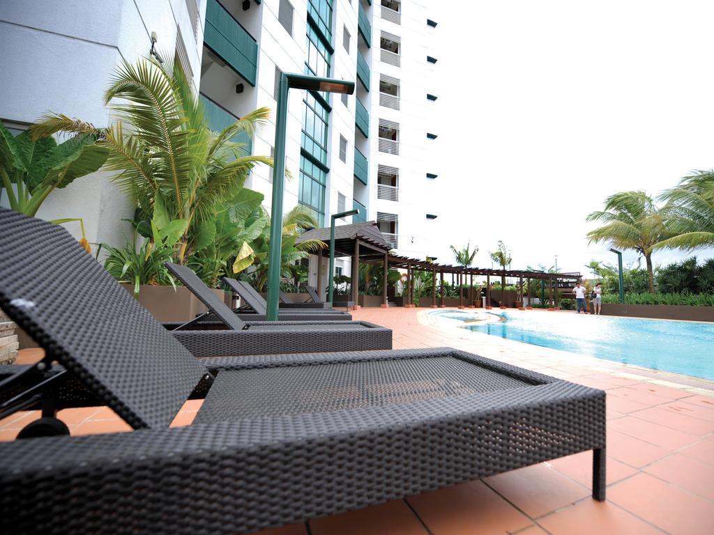 Hock Lee Hotel & Residences Κουτσίνγκ Εξωτερικό φωτογραφία