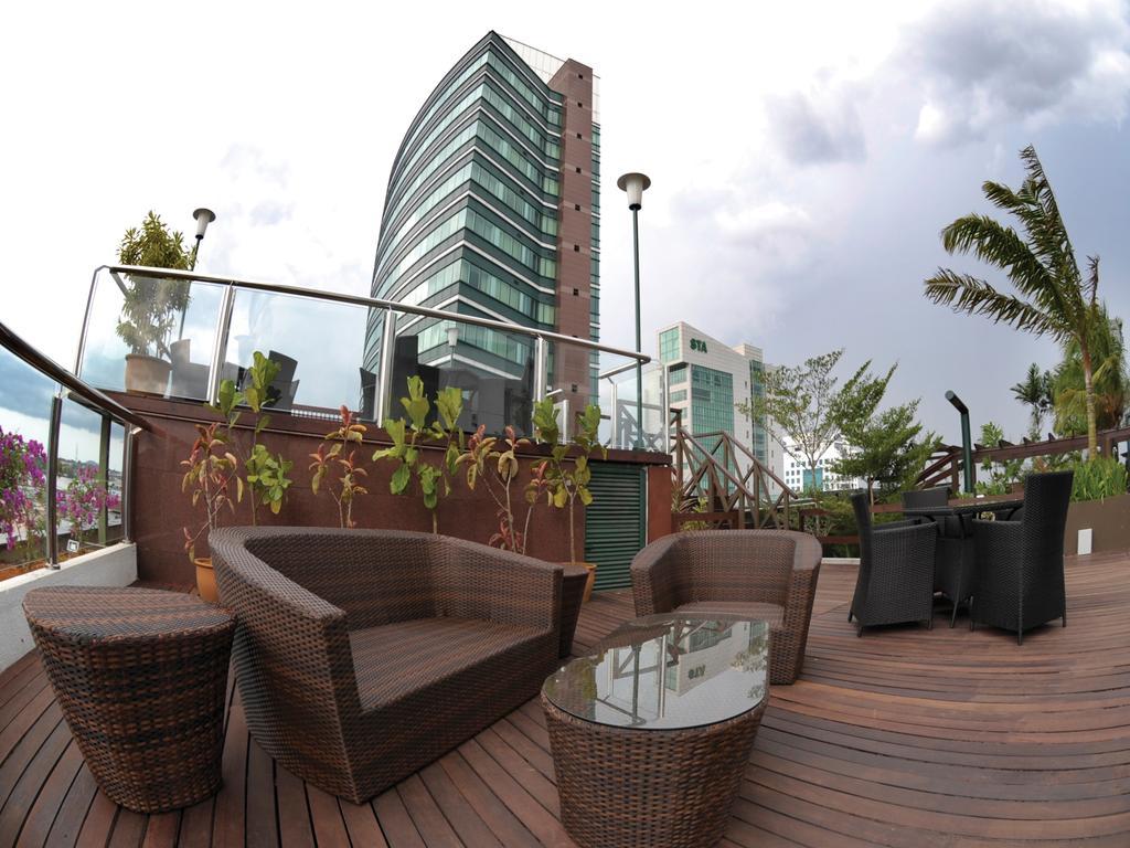Hock Lee Hotel & Residences Κουτσίνγκ Εξωτερικό φωτογραφία